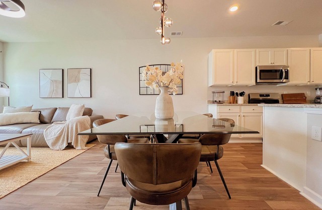 Modern Lakeview Getaway Pool Patio Backyard