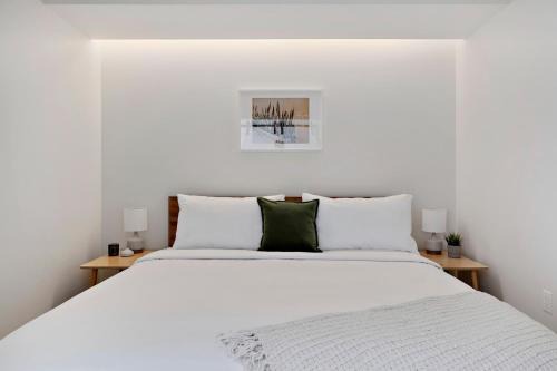 Modern Lifestyle Loft with View - Zuni Lofts