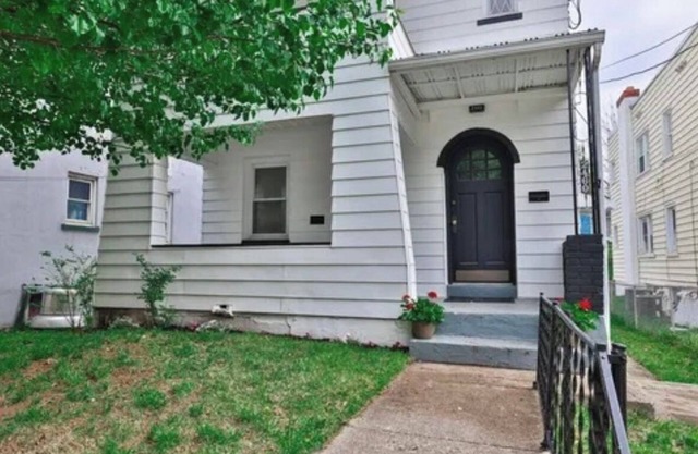 Modern Luxury 1BR Prime Location by Oakley, Rookwood, Downtown & Top Hospitals