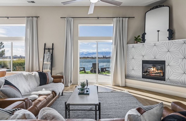 Modern Marina Lake Home with Amazing Views