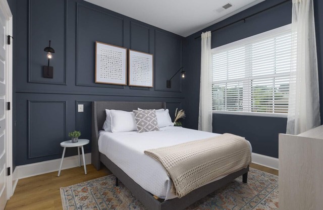 Modern Nashville Condo 5 Beds -3 Miles to Downtown