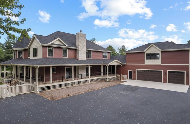 Modern Oasis Space to Gather & Unwind in Peace 4 Miles to Madison