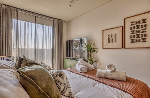 Modern One Rosebank Studio Apartment 456