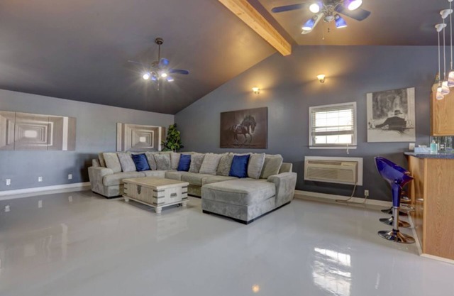 Modern,peaceful,clean w/a great porch view!