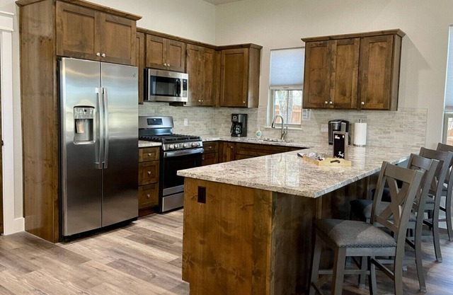 Modern Rustic Haven at Twin Canyons Longhorn Ranch