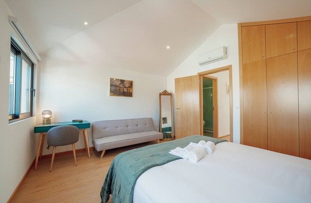 MODERN & STYLISH APARTMENT III by VACATIONY