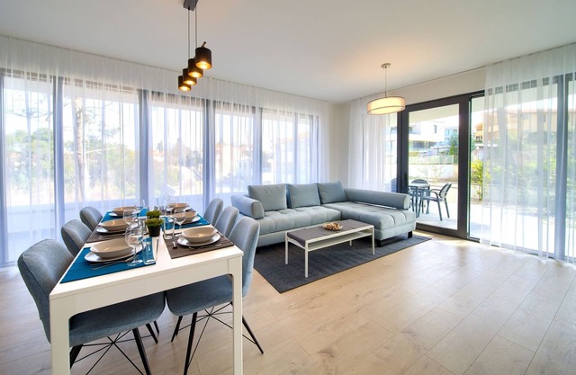 Modern vacation apartment in Malinska with a covered terrace