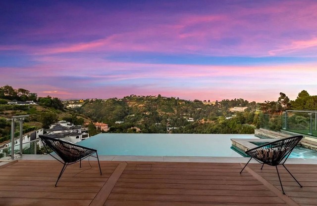 Modern Viila Views Pool Jacuzzi