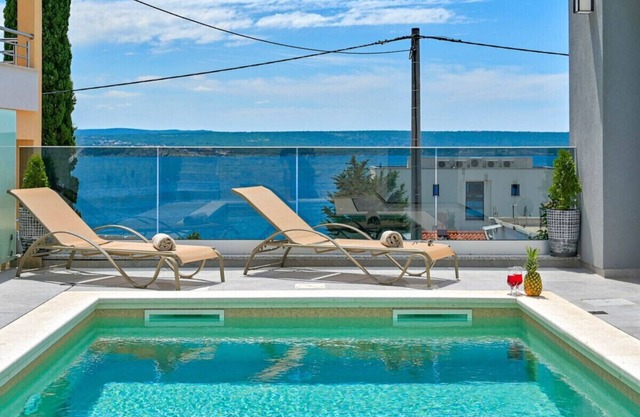 Modern Villa Futura with pool