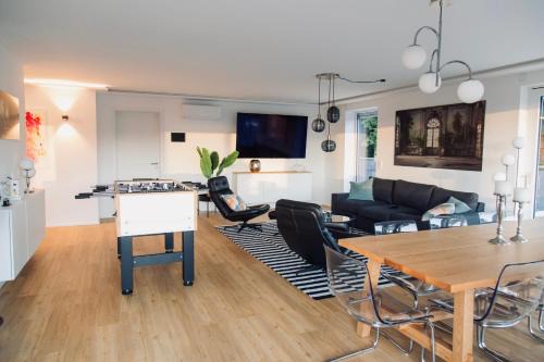 Modernes Penthouse mit Bergpanorama & großer Terrasse, für bis zu 8 Personen
