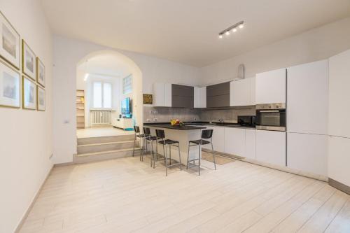 Moderno Appartamento Grande Comfort Como