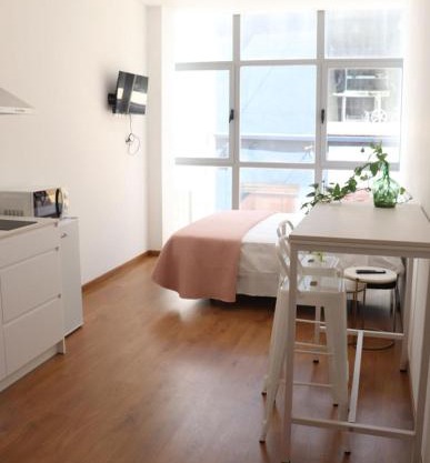 Moderno y lujoso Apartamento CASTELAR 2