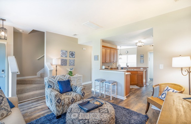 Monthly rental Madison Townhome 2/2.5- close to Arsenal Gate 7, Town Madison