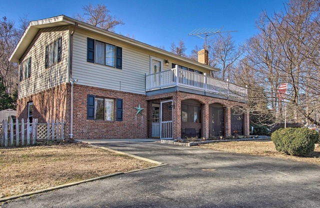 Montross Home w/Private Pool & Yard!