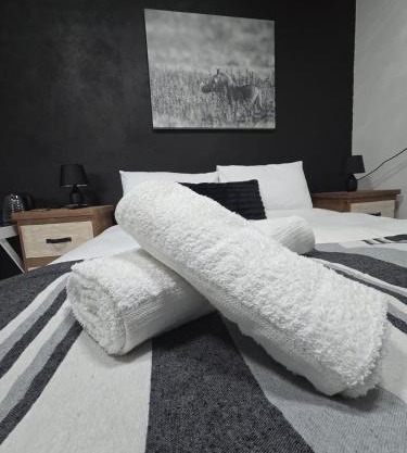 Moo Manor Flat 1