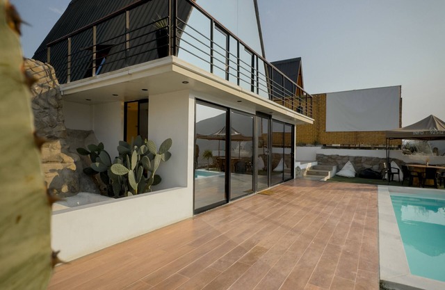 MOON CABIN:Cabin 30 min from Trujillo Comfort between mountains and starry sky.