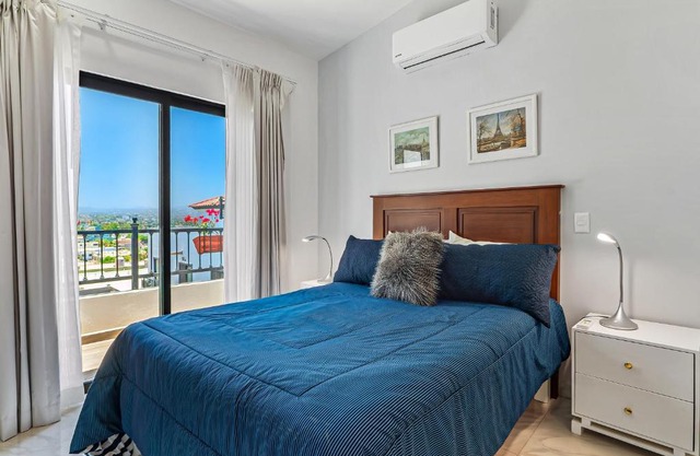 Morgan Residences 607B