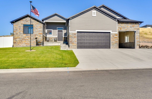 Morgan Retreat: A Modern Family Getaway