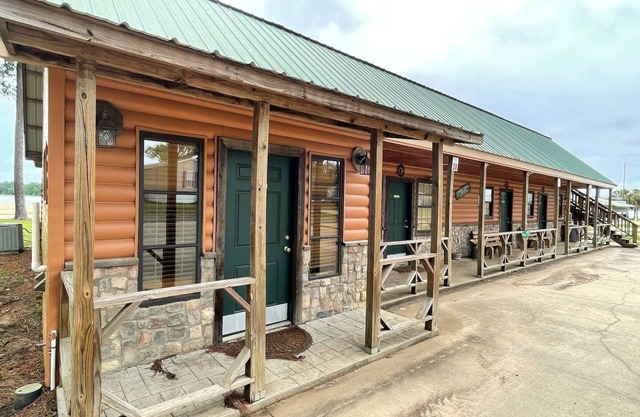 Motel 36 at Tranquility Bay Resort