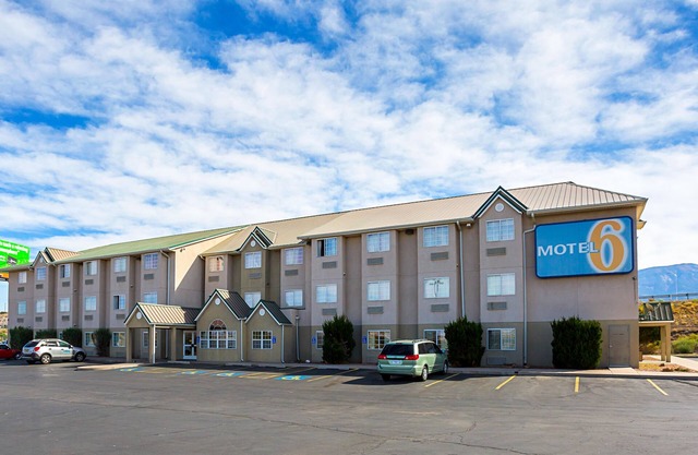 Motel 6 Bernalillo, NM