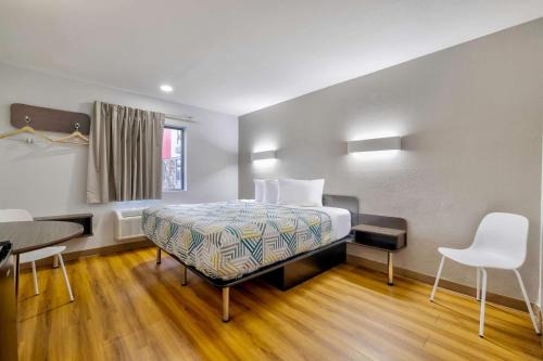 Motel 6 Little Rock AR South