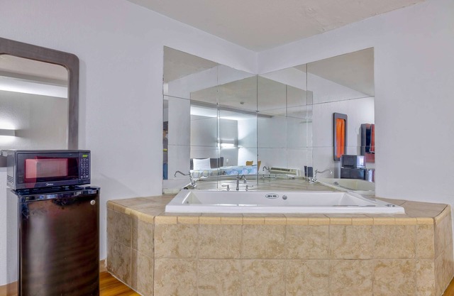 Motel 6 Little Rock, AR - South