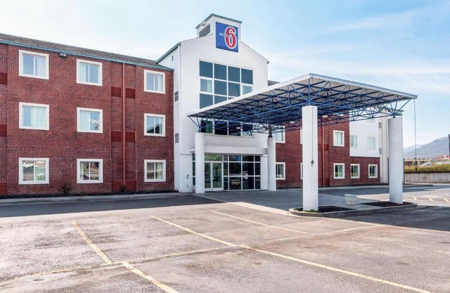 Motel 6-Newport, TN