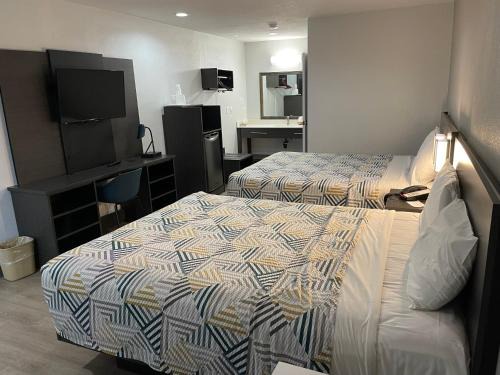 Motel 6-San Diego, CA - Southbay