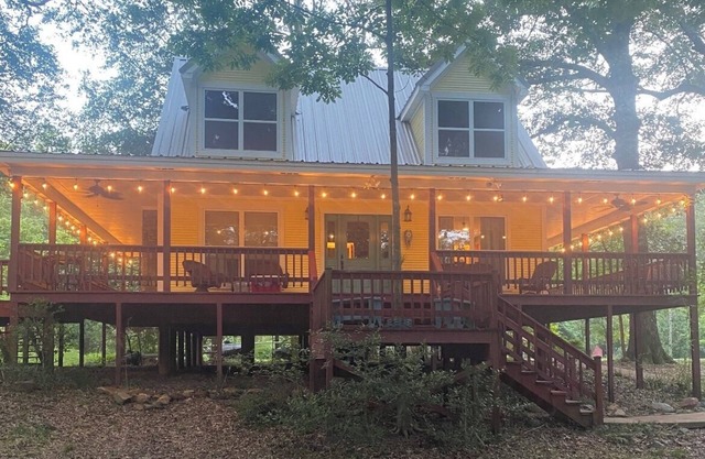 MOUNTAIN FORK RIVER HOUSE