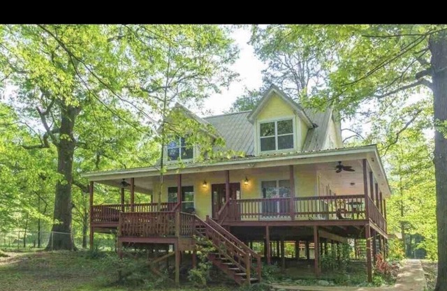 Mountain Fork River Resort, Secluded Riverside Getaway