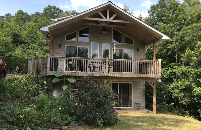 Mountain Home at Bear Paw on Lake Hiwassee