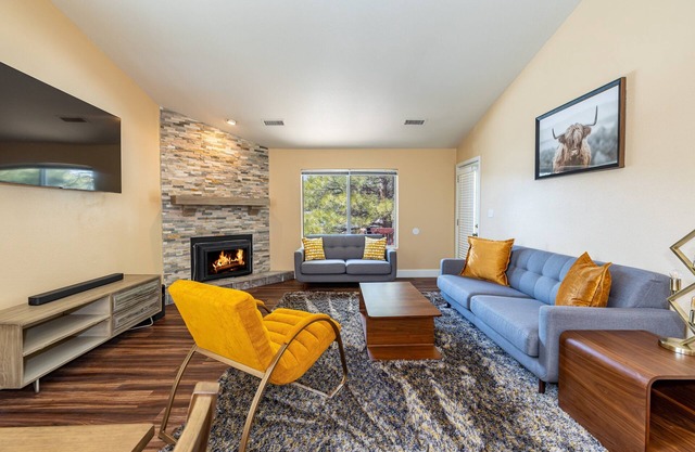 Mountain Jewel | Modern Townhome in the Pines | Great Location | Near Downtown Flagstaff