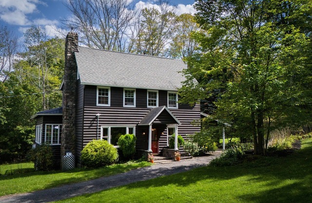 Mountain View Chalet Near Skiing