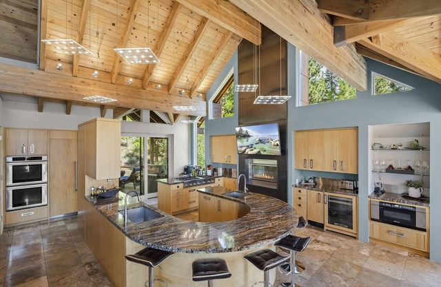 Mountain Zen/Tahoe Luxury Property/Incline Village/Lakeview