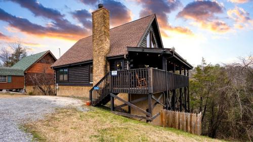 Mountains are Calling by AvantStay Sleeps 8 Hot Tub Game Loft Located in Douglas Lake Resort