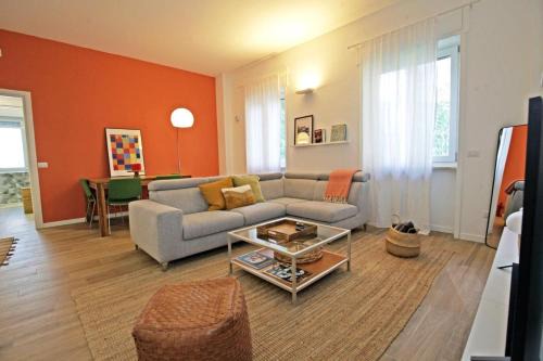 "Movie Heaven" Metro-Centric & Luxury Hub