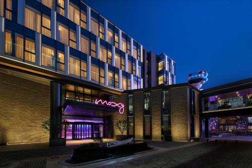 Moxy Xi'an Downtown