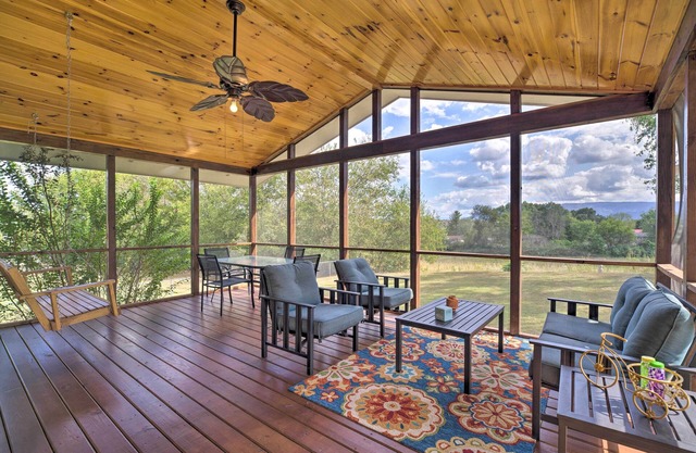 Mtn View: Smokies 'JuJu's House' w/Screened Porch