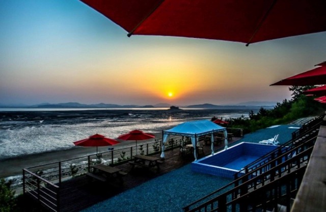 Muan Full House Pension