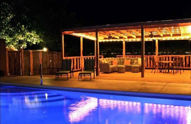 Mucho Gusto in Bandera