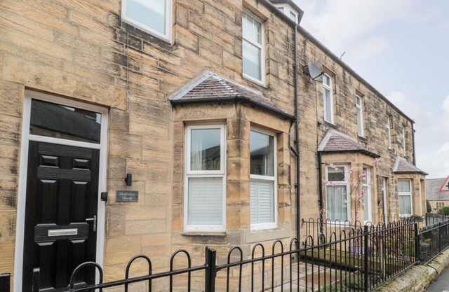 Mulberry House - Family and dog friendly.nSituated in the heart of the town.