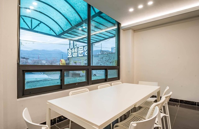 Mungyeong Oncheon Hotel