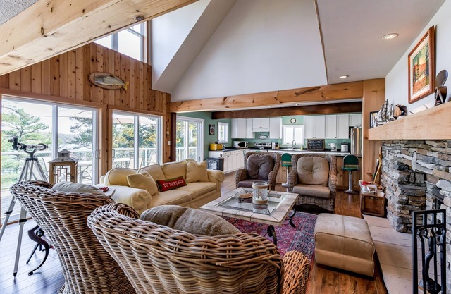 Muskoka Island cottage on Lake Joseph