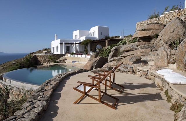 My Rental Homes - Villa Dany with infinity swimming pool, terrace and sea view