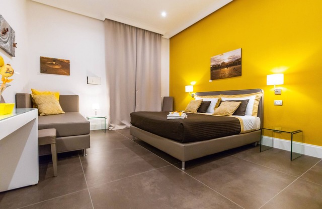 n'apARTment - art in the heart of Naples