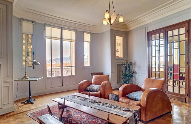 N&J - PALACE ROTONDE - By sea - Top floor