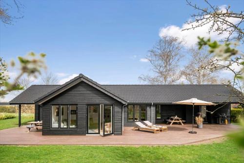 N328-Karrebaeksminde-Reedtzholmvej-35-A