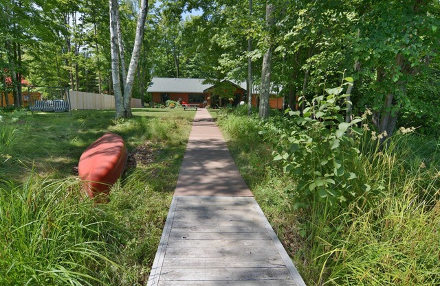 Namakagon Landing 4 Bedroom Home by RedAwning