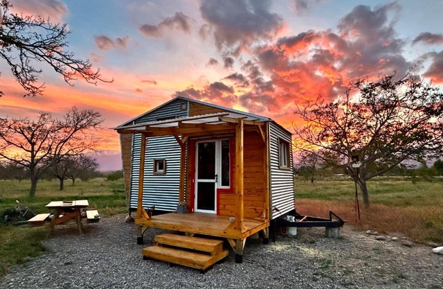 Namakai.tinyhouse, minimalism in a magic place