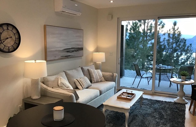 Naramata Sunset Oasis : Couples romantic getaway. n